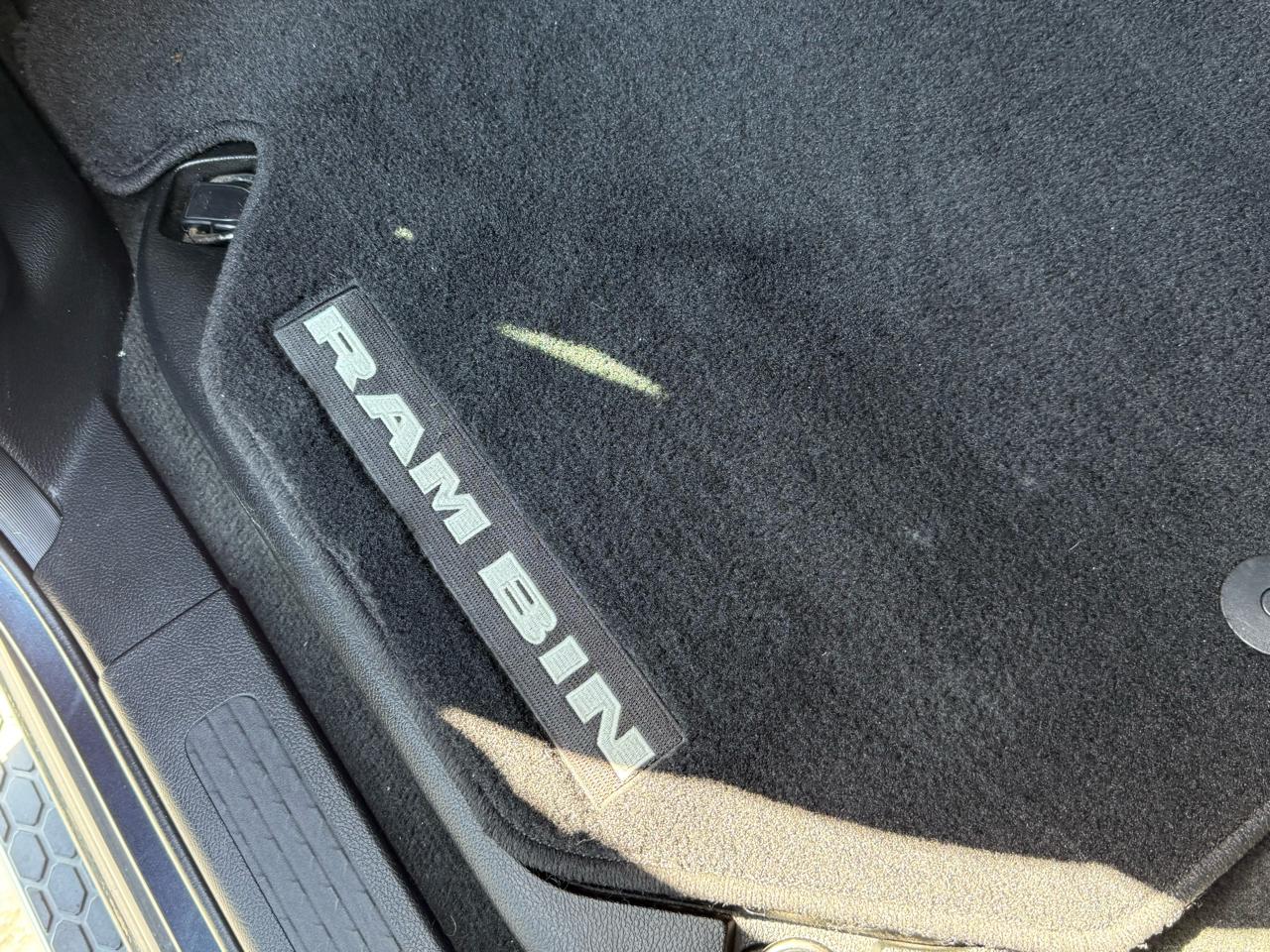 RAM 1500 Big Horn 4x4 Crew Cab 5'7" Box 2021