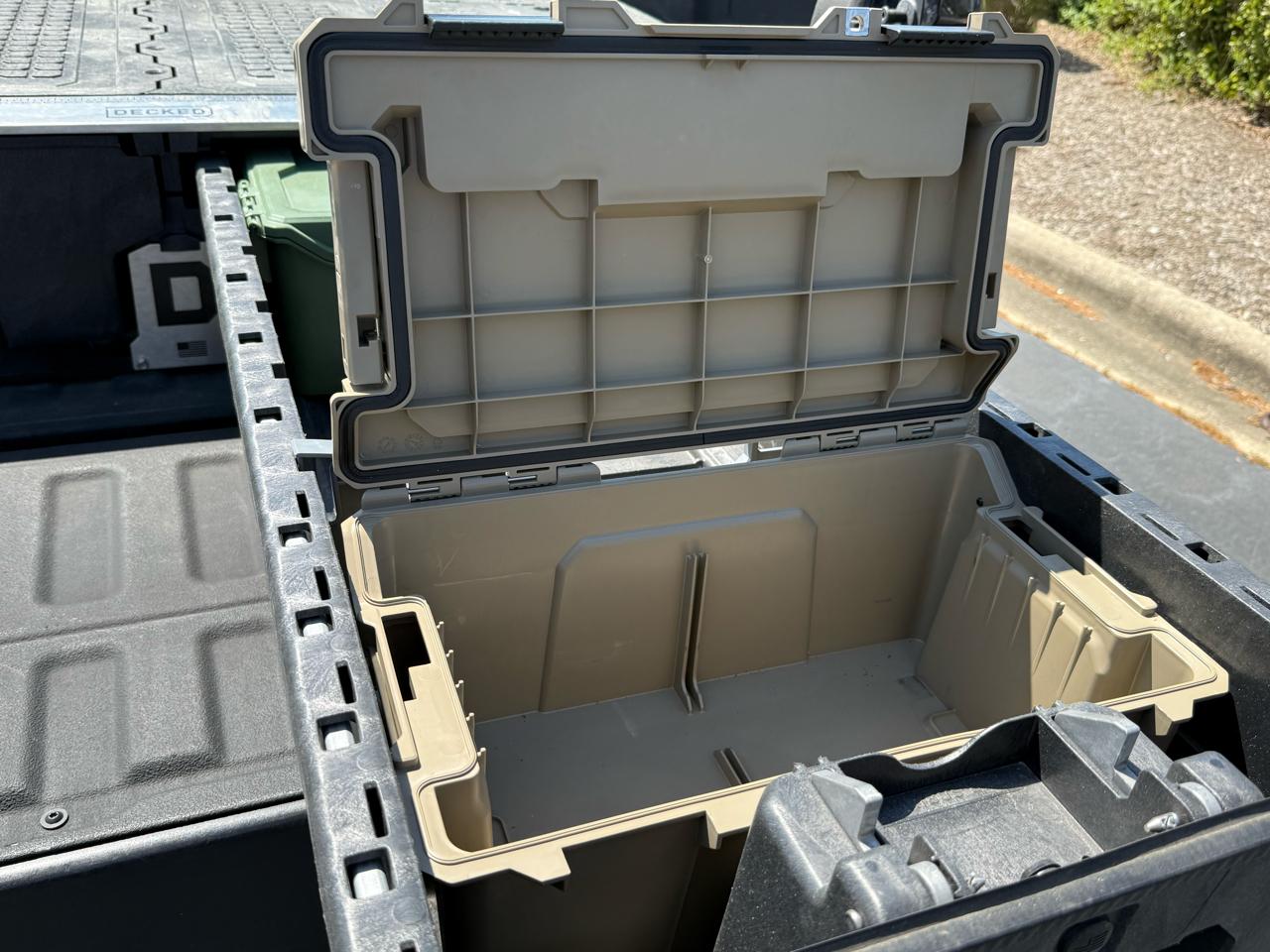 RAM 1500 Big Horn 4x4 Crew Cab 5'7" Box 2021