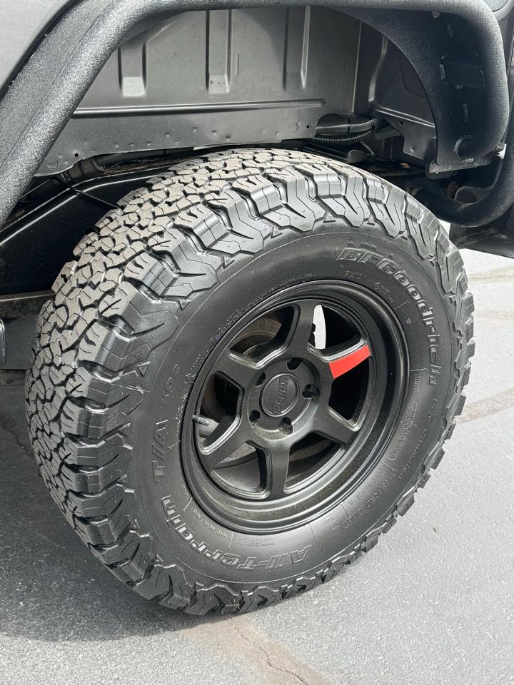 Jeep Wrangler Big Bear 4x4 *Ltd Avail* 2017