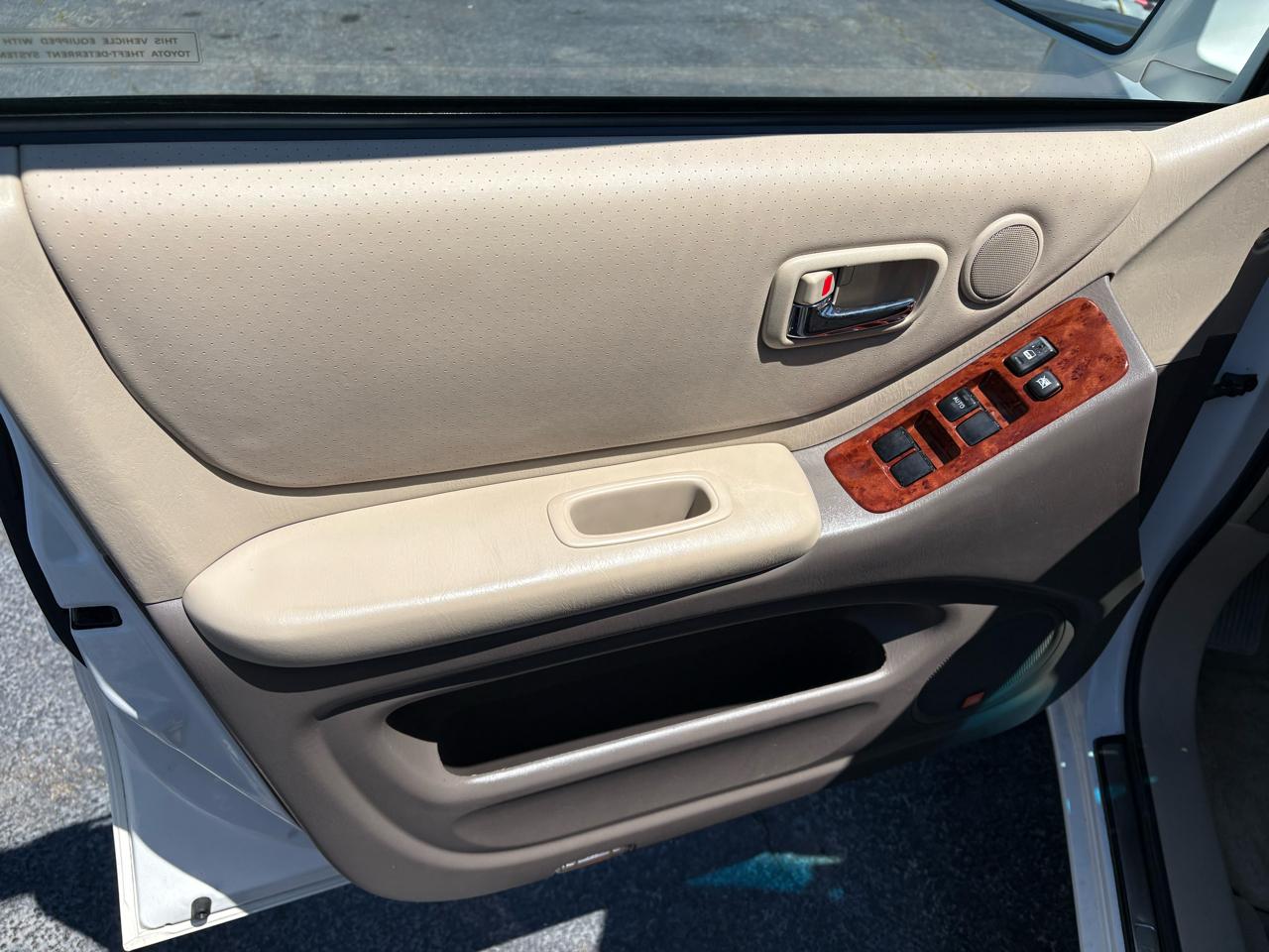 Toyota Highlander 4dr V6 4WD Limited w/3rd Row (Natl) 2006