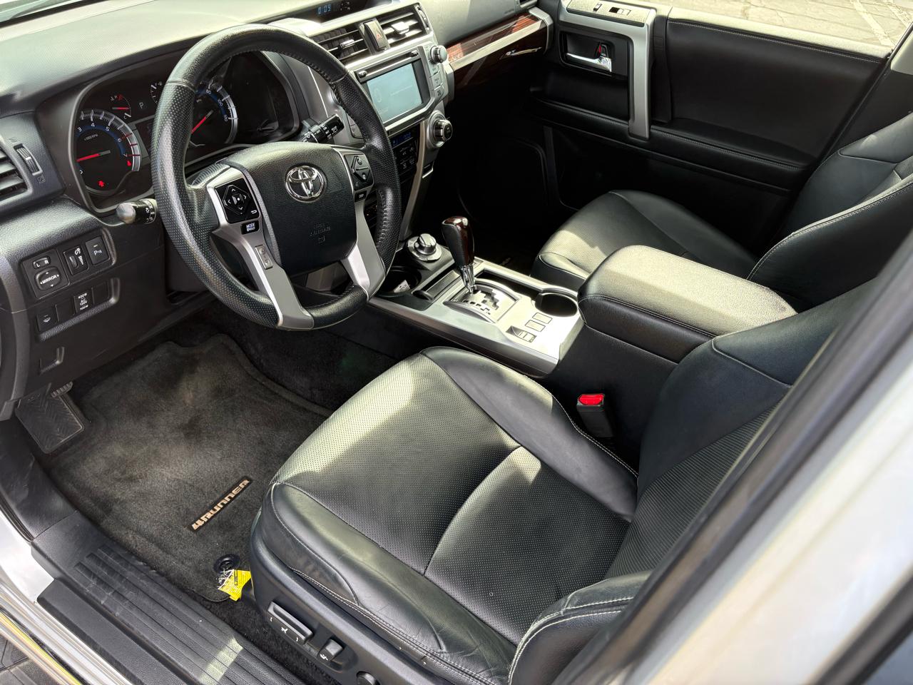 Toyota 4Runner Limited V6 4WD 2018