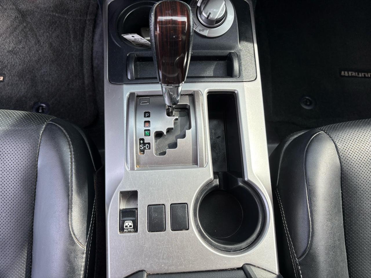 Toyota 4Runner Limited V6 4WD 2018