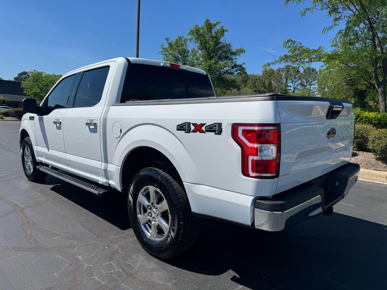 Ford F-150 4WD SuperCrew 139" XLT 2018