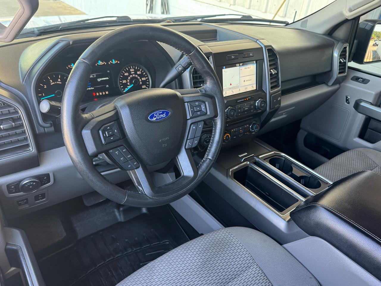 Ford F-150 4WD SuperCrew 139" XLT 2018