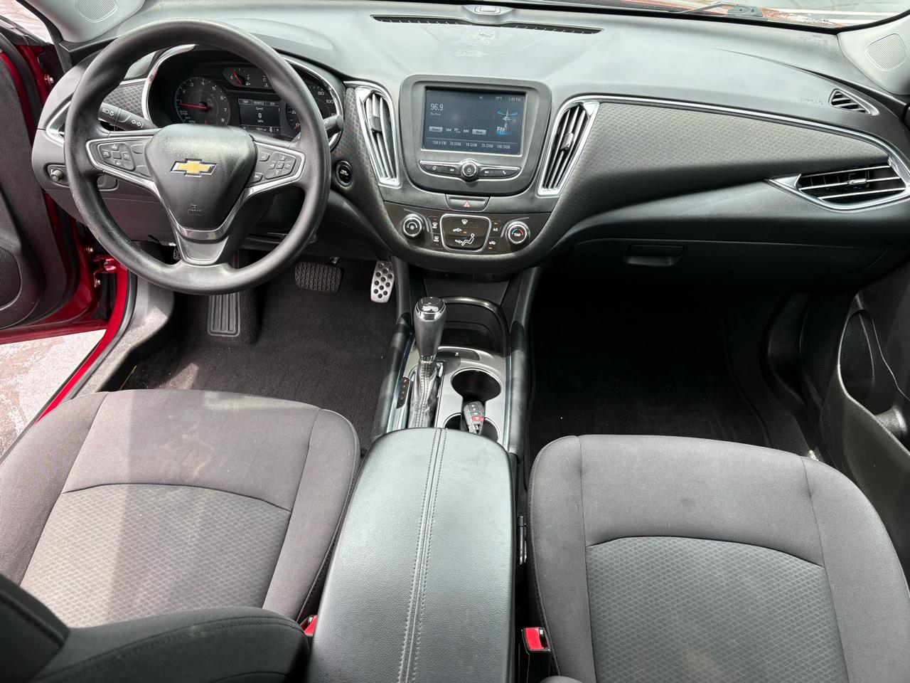 Chevrolet Malibu 4dr Sdn LT w/1LT 2017