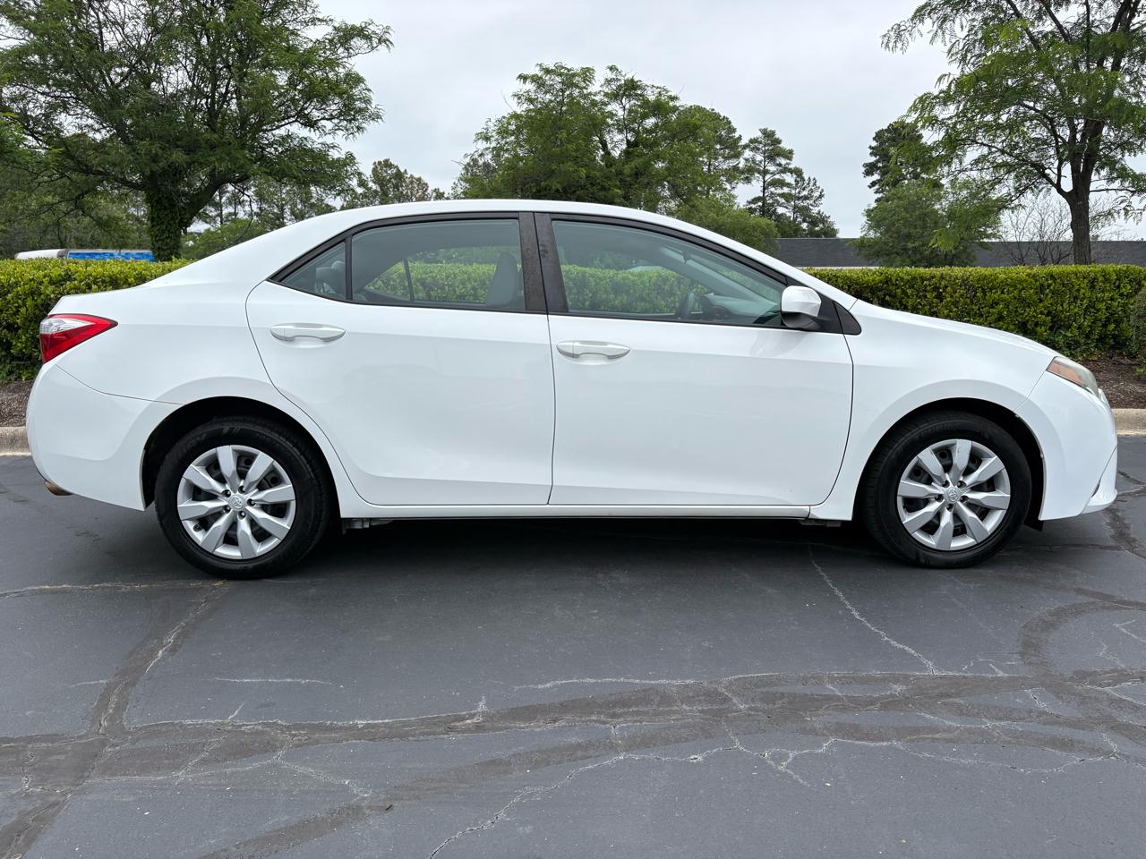 Toyota Corolla LE 2016