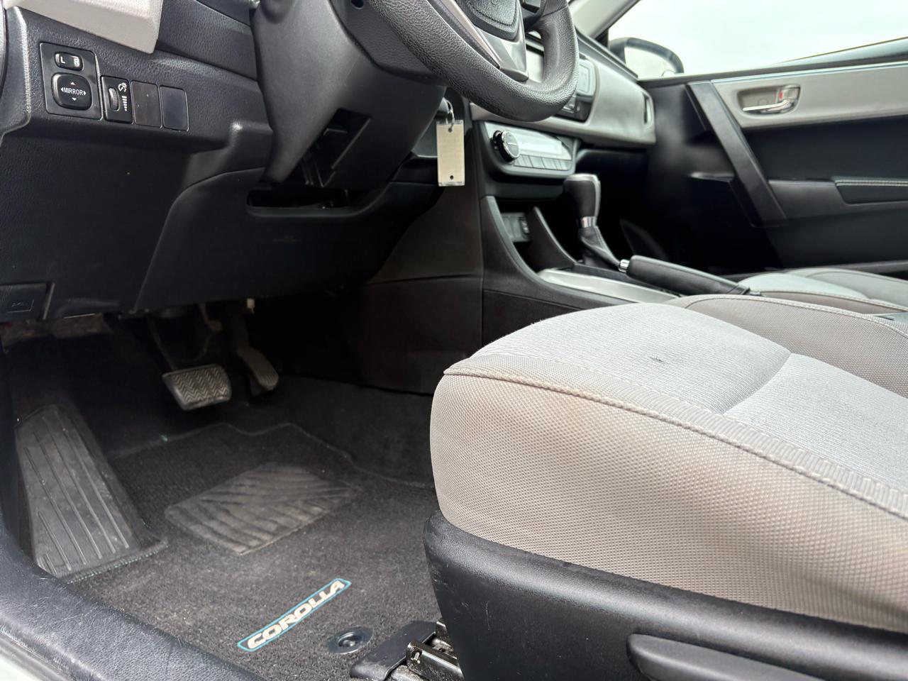 Toyota Corolla LE 2016