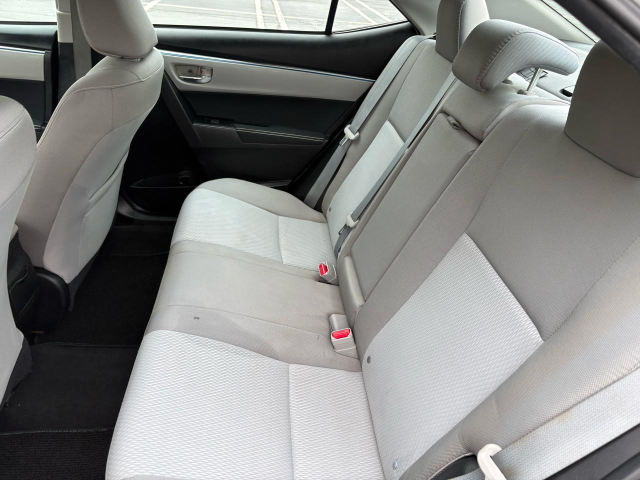 Toyota Corolla LE 2016