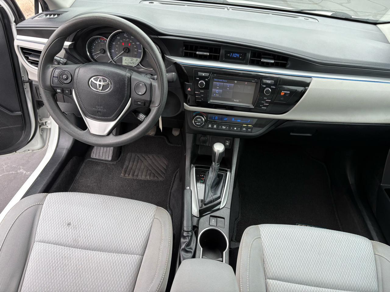 Toyota Corolla LE 2016