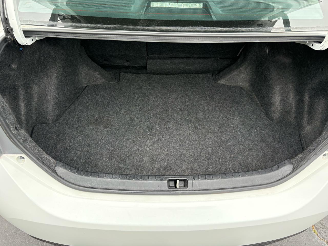 Toyota Corolla LE 2016