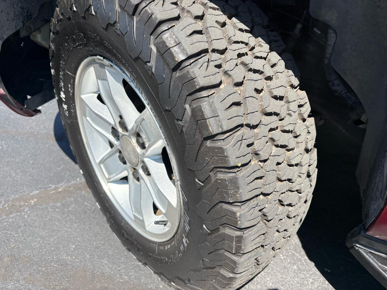 GMC Yukon 4WD 4dr 1500 SLT 2007