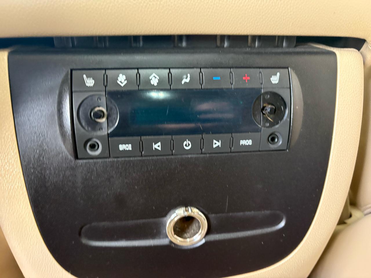 GMC Yukon 4WD 4dr 1500 SLT 2007