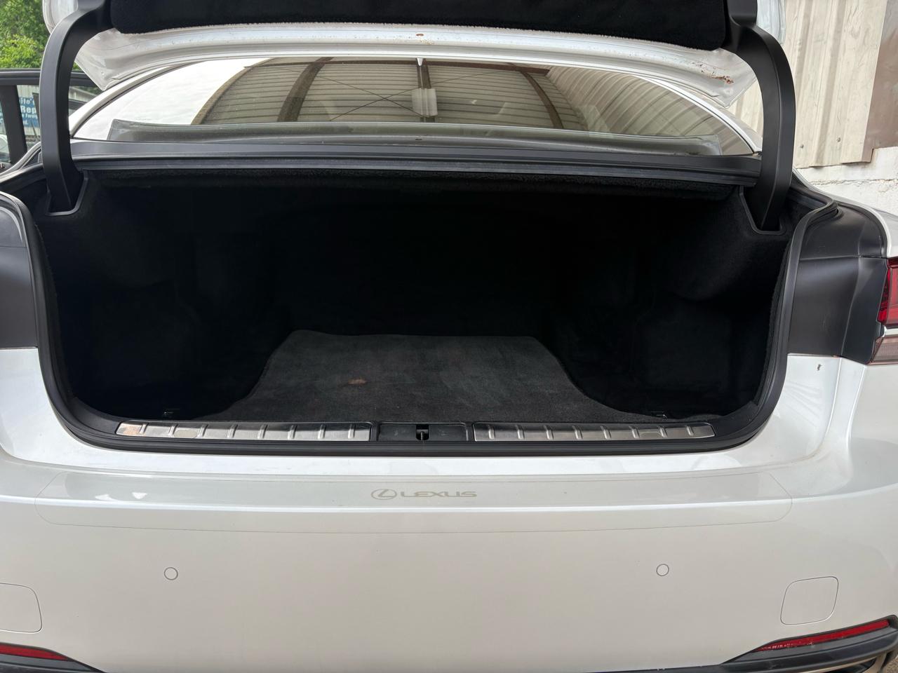 Lexus LS LS 500 RWD 2018