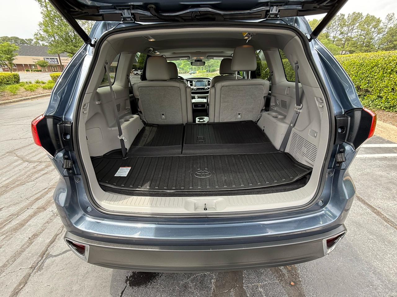 Toyota Highlander Limited V6 AWD (Natl) 2017