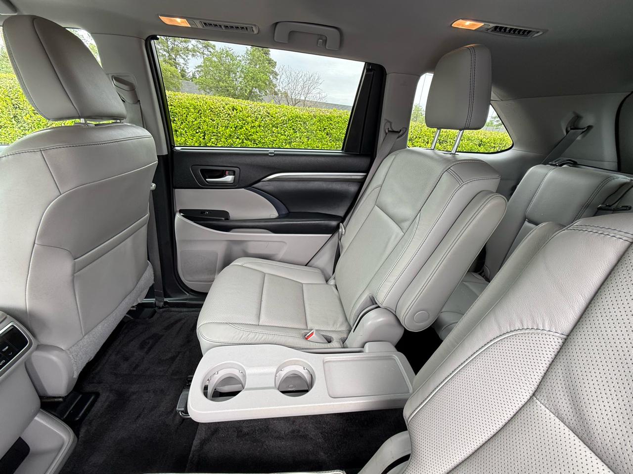 Toyota Highlander Limited V6 AWD (Natl) 2017