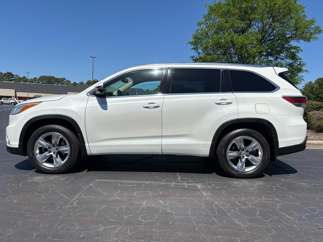 Toyota Highlander Limited V6 AWD (Natl) 2015