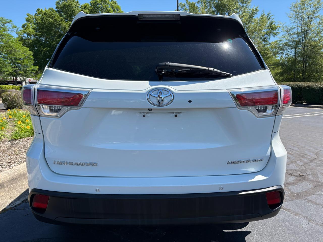 Toyota Highlander Limited V6 AWD (Natl) 2015