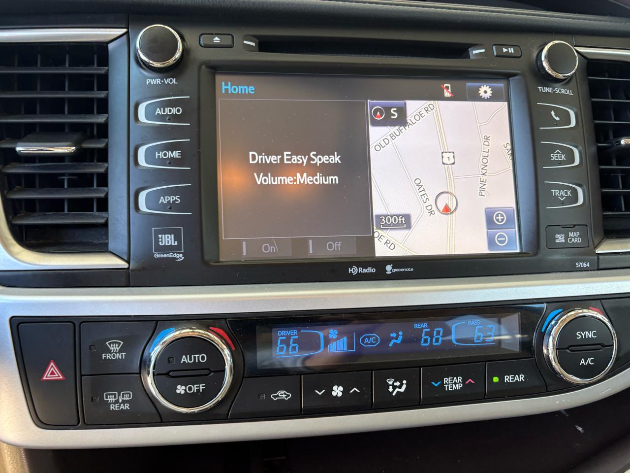 Toyota Highlander Limited V6 AWD (Natl) 2015