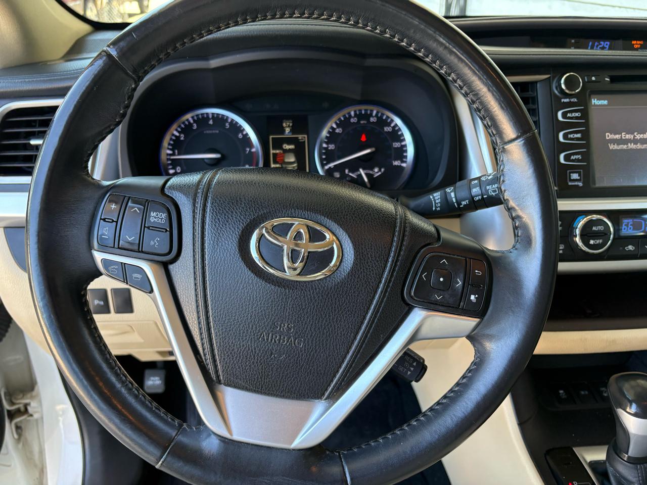 Toyota Highlander Limited V6 AWD (Natl) 2015