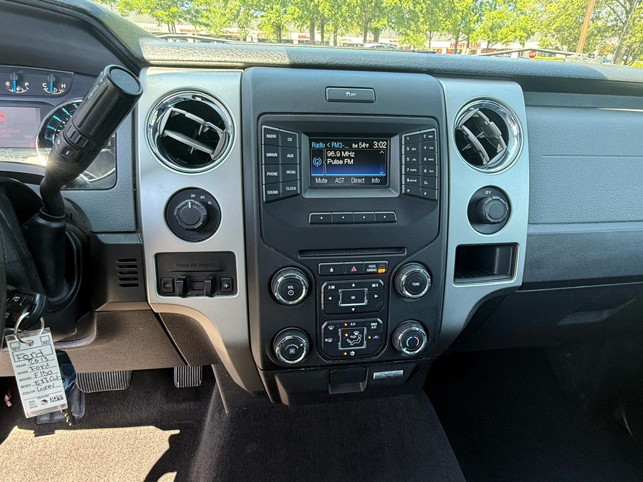 Ford F-150 4WD SuperCab 145" XLT 2013