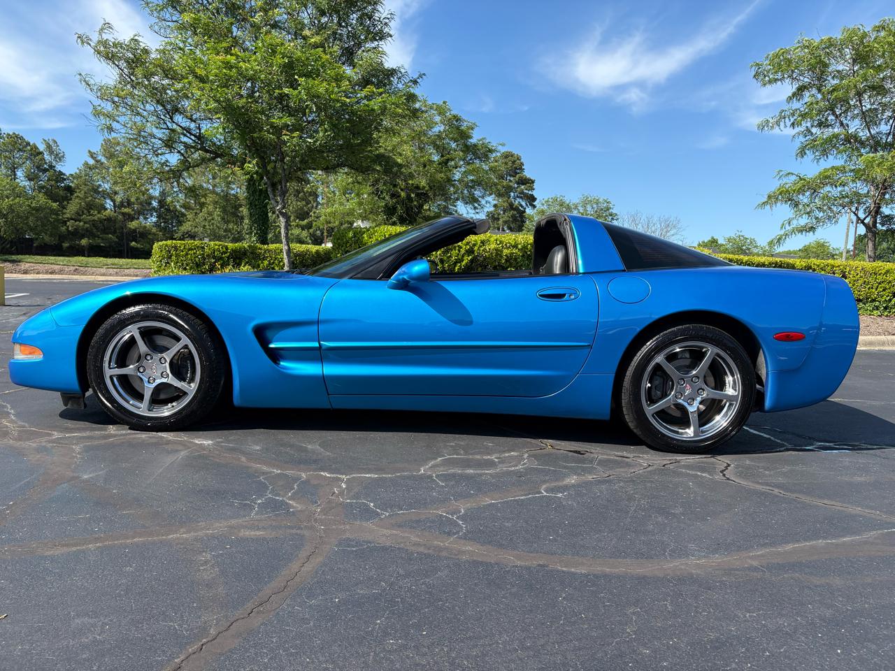 Chevrolet Corvette 2D Coupe 1999