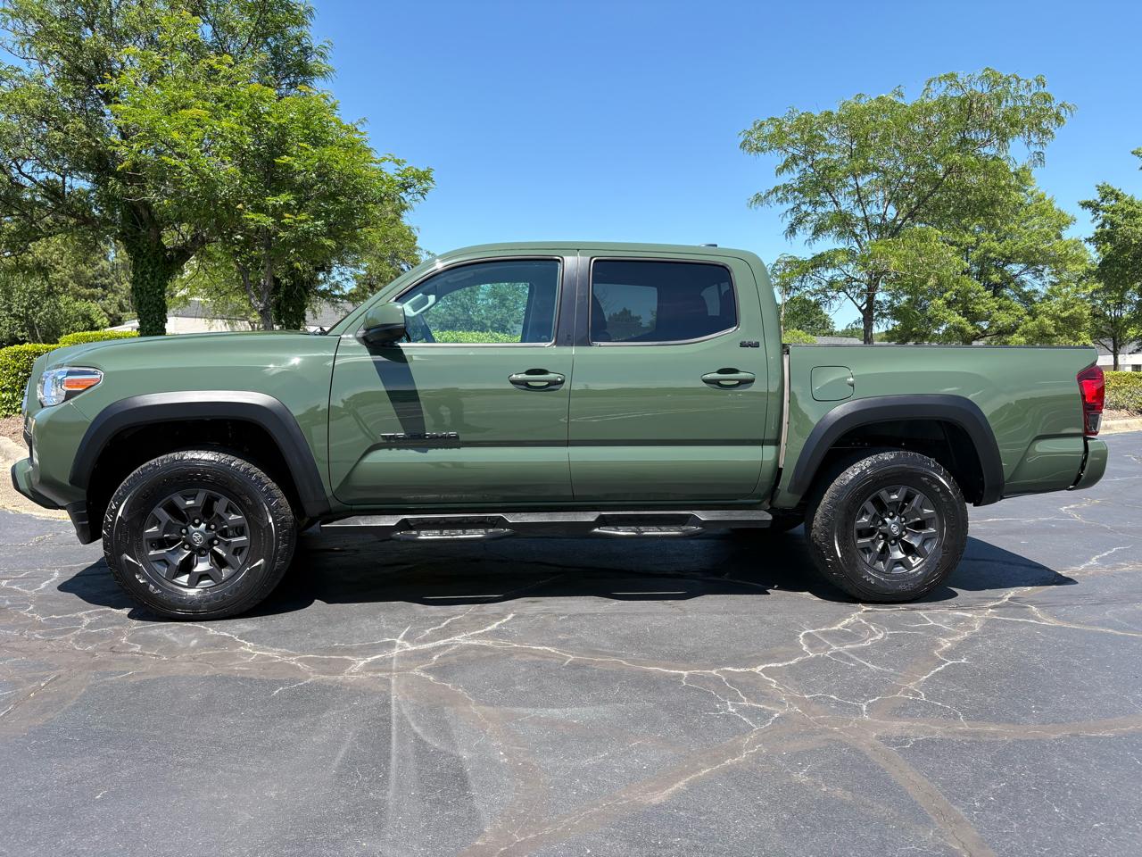 Toyota Tacoma 2WD SR5 Double Cab 5' Bed V6 AT (Natl) 2021