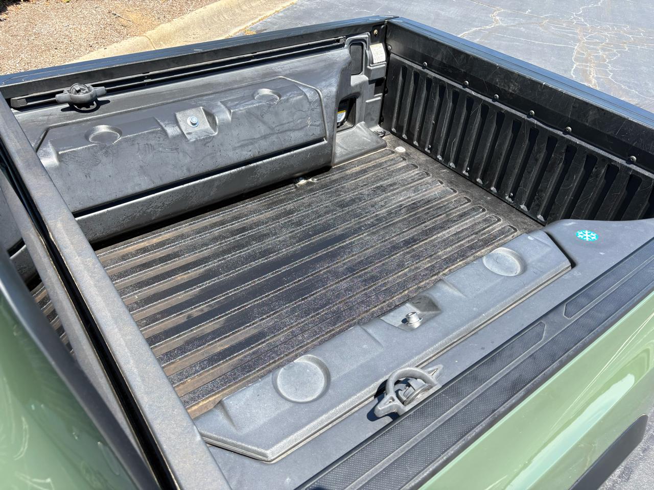 Toyota Tacoma 2WD SR5 Double Cab 5' Bed V6 AT (Natl) 2021