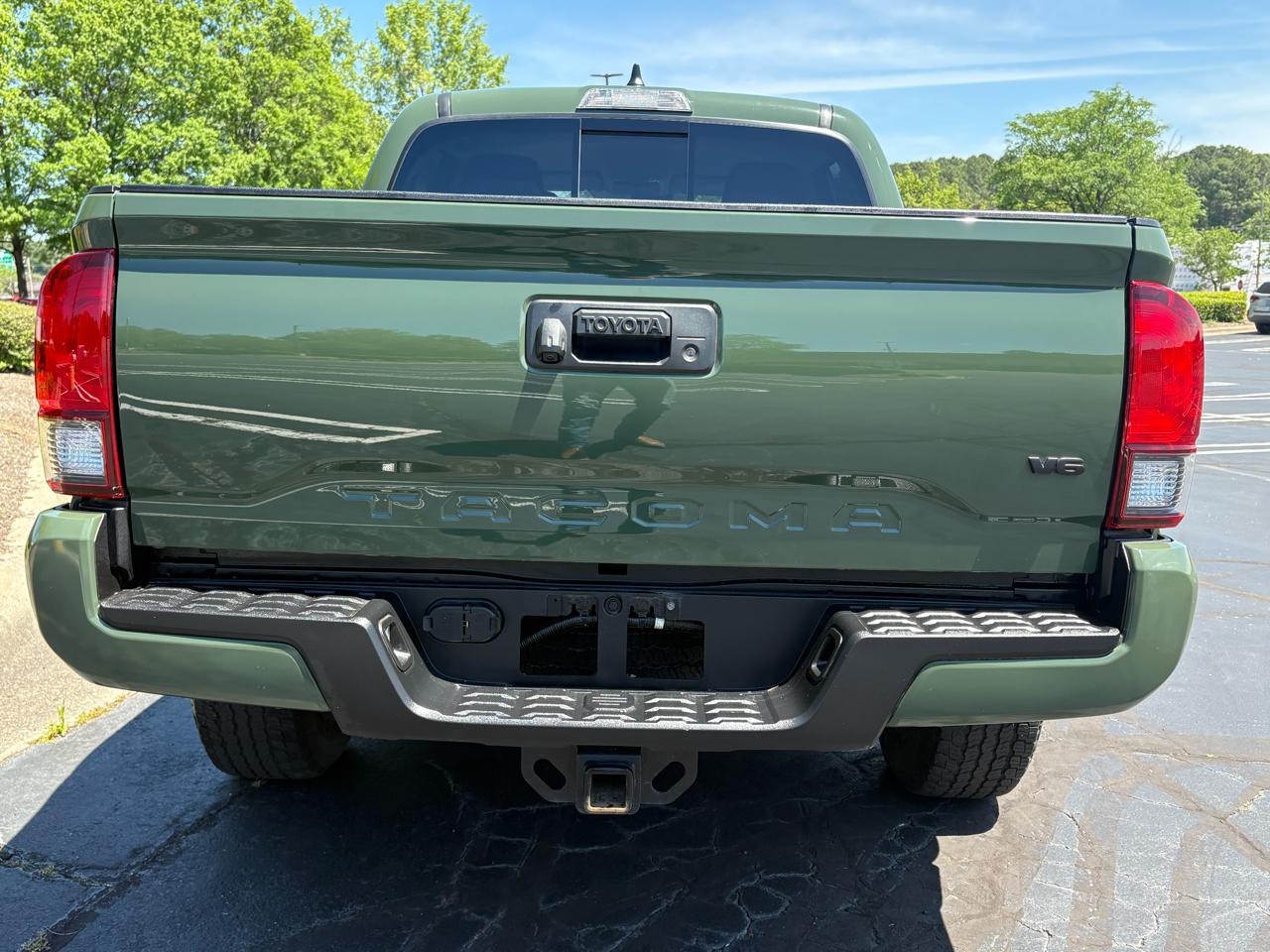Toyota Tacoma 2WD SR5 Double Cab 5' Bed V6 AT (Natl) 2021