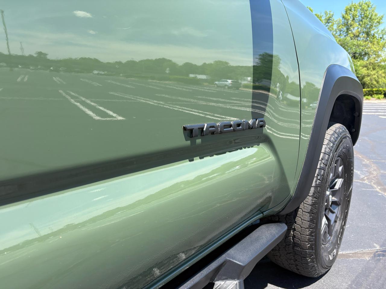 Toyota Tacoma 2WD SR5 Double Cab 5' Bed V6 AT (Natl) 2021