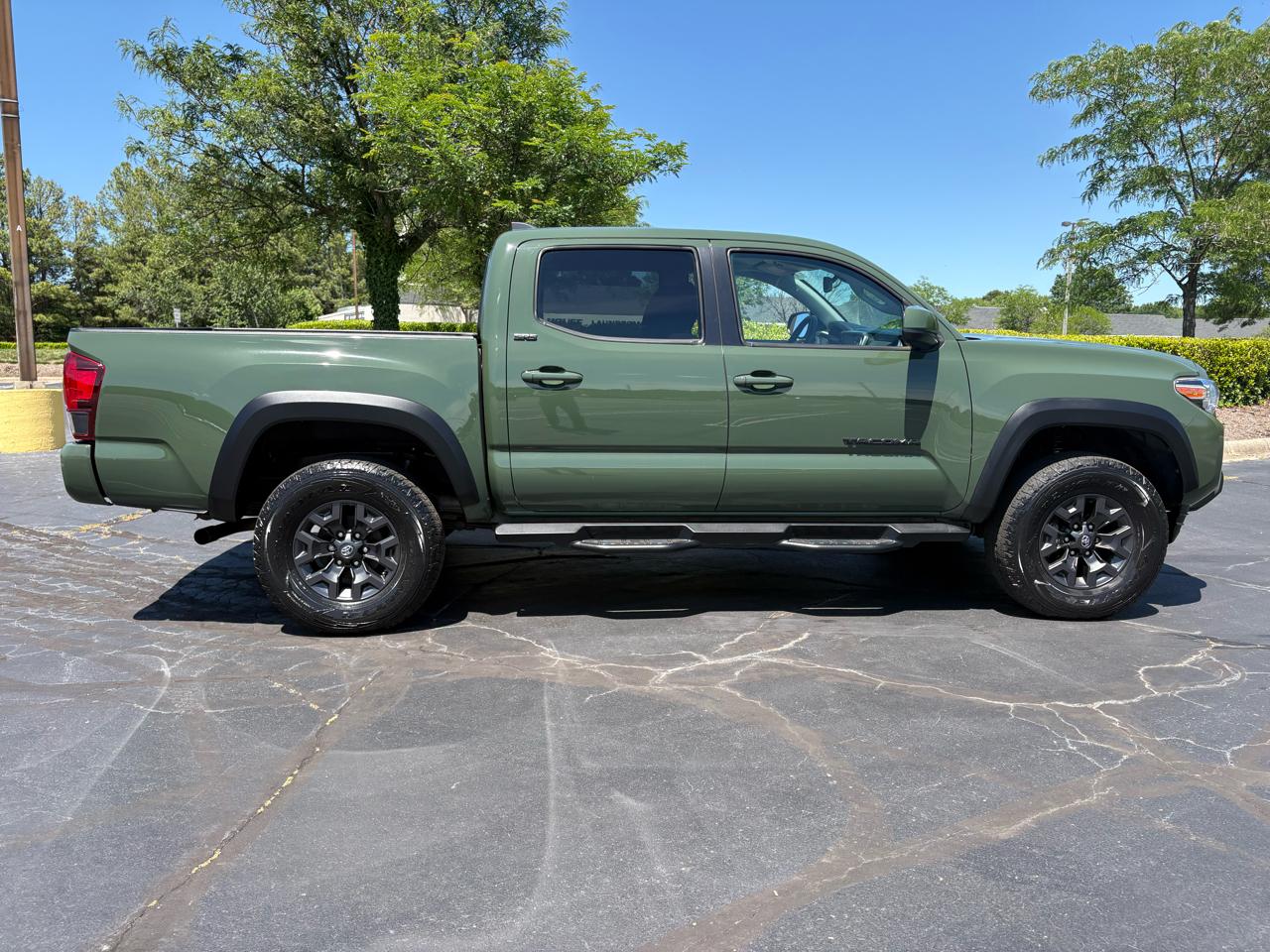 Toyota Tacoma 2WD SR5 Double Cab 5' Bed V6 AT (Natl) 2021