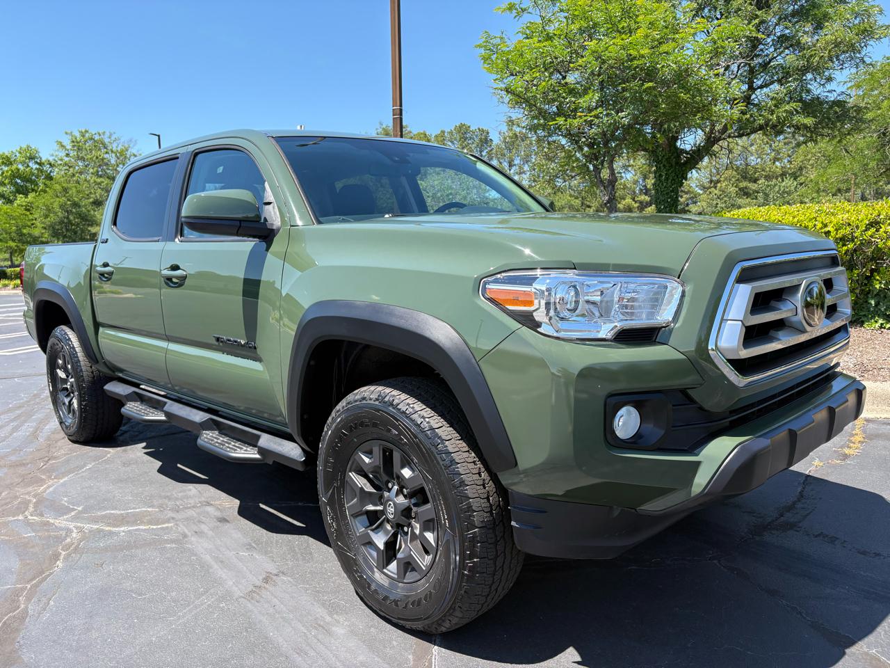 Toyota Tacoma 2WD SR5 Double Cab 5' Bed V6 AT (Natl) 2021