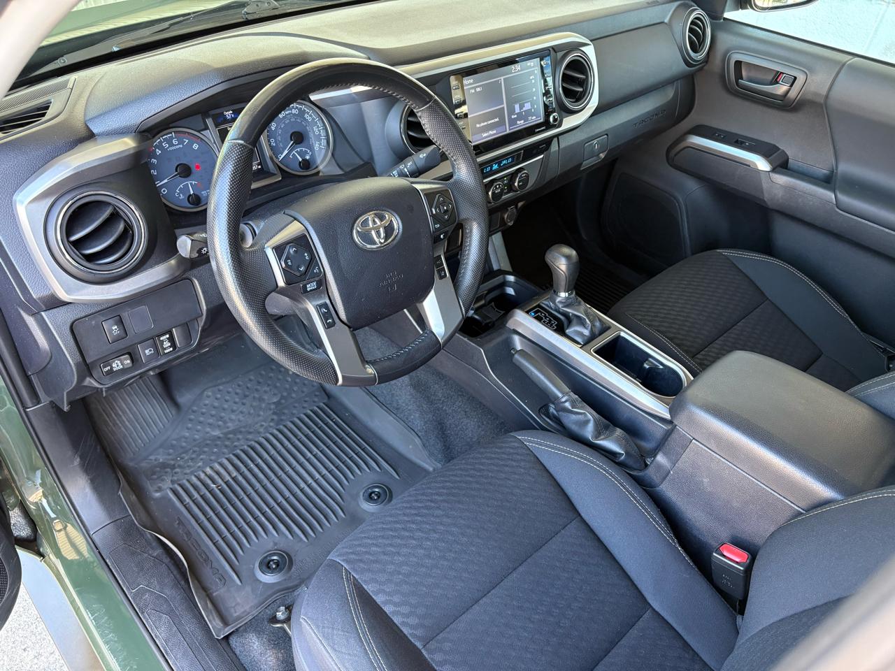 Toyota Tacoma 2WD SR5 Double Cab 5' Bed V6 AT (Natl) 2021