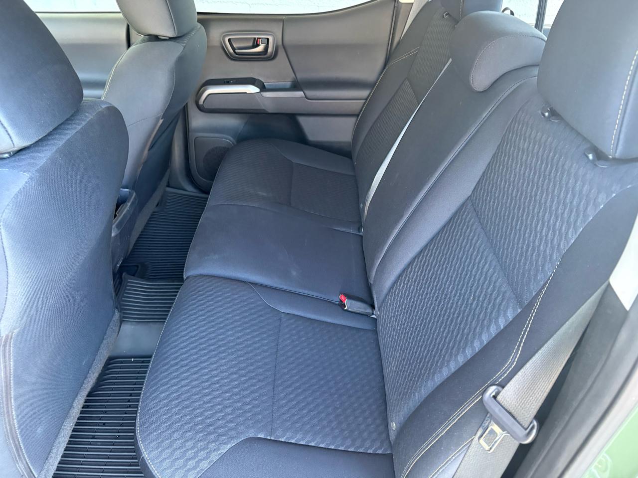Toyota Tacoma 2WD SR5 Double Cab 5' Bed V6 AT (Natl) 2021