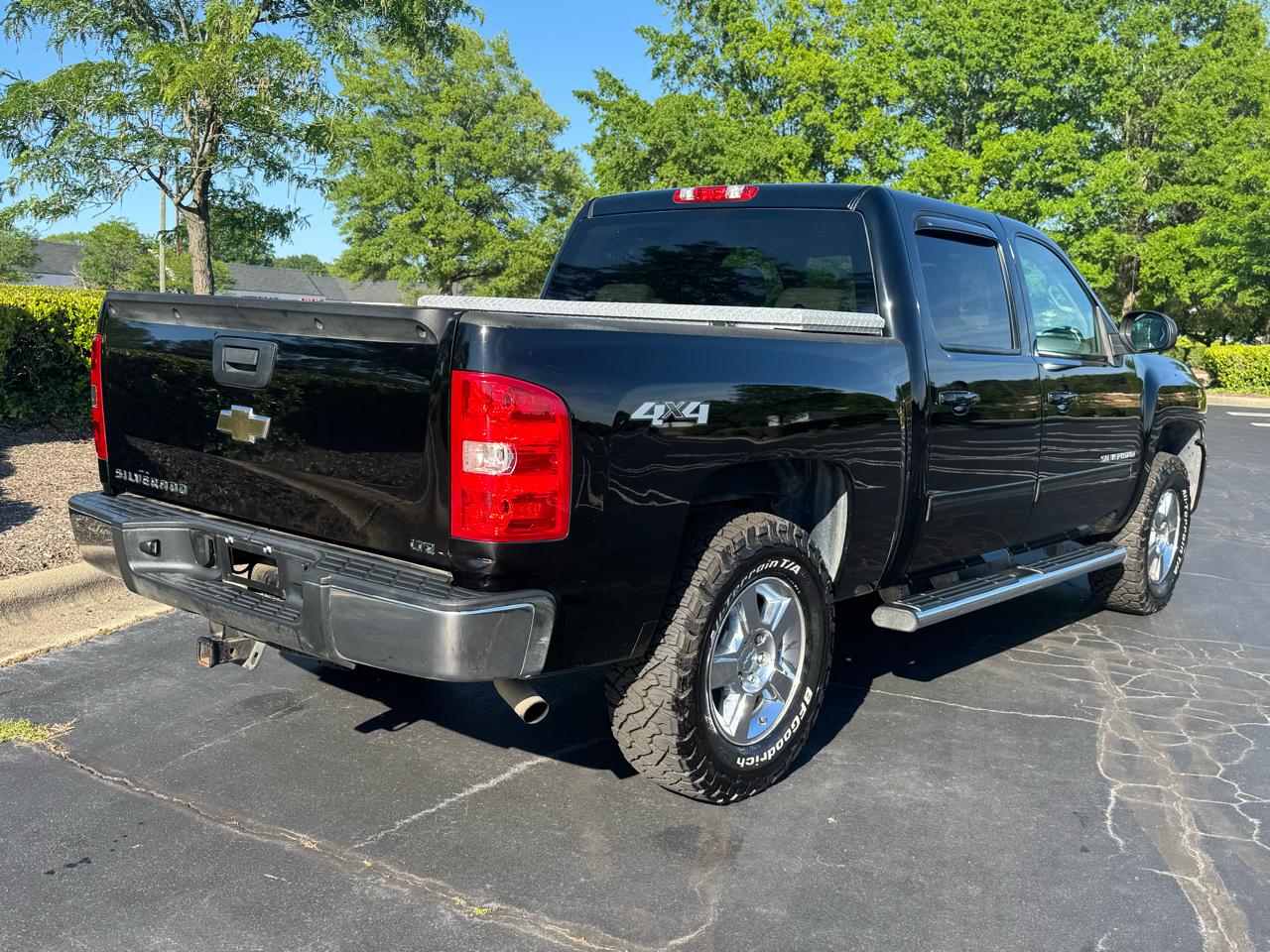 Chevrolet Silverado 1500 4WD Crew Cab 143.5" LTZ 2009