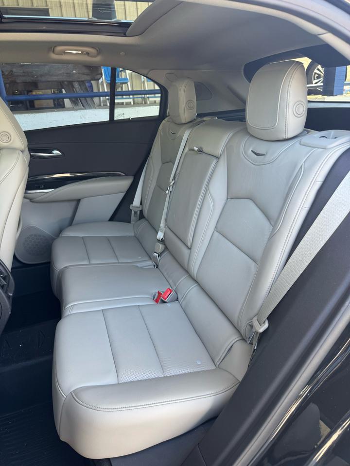 Cadillac XT4 AWD 4dr Premium Luxury 2019