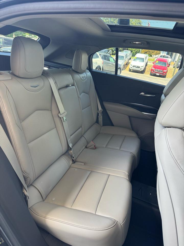Cadillac XT4 AWD 4dr Premium Luxury 2019