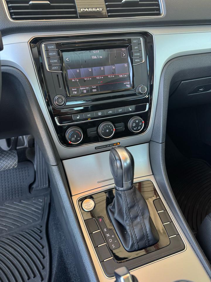 Volkswagen Passat 2.0T Wolfsburg Edition Auto 2019