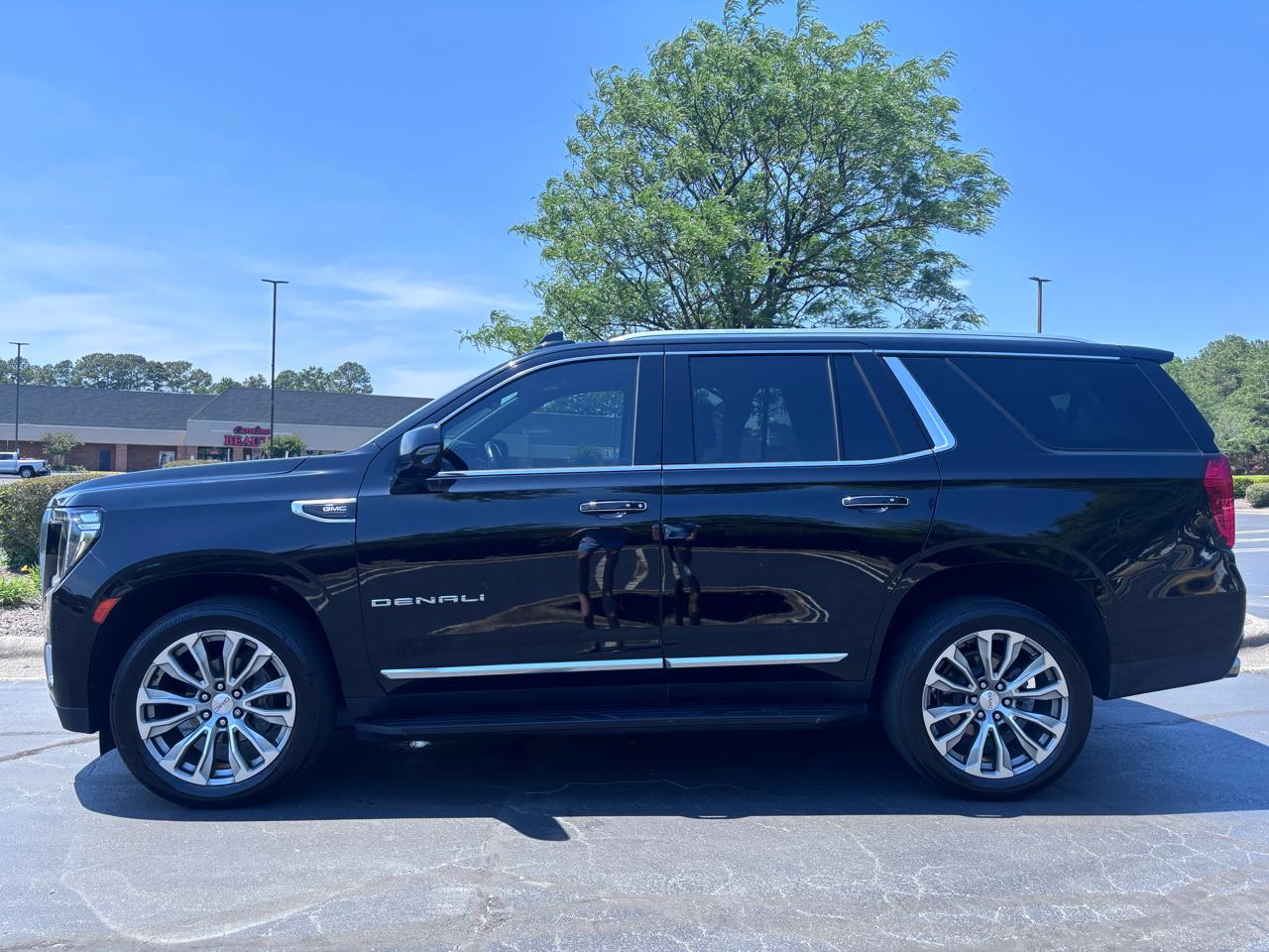 GMC Yukon 4WD 4dr Denali 2021