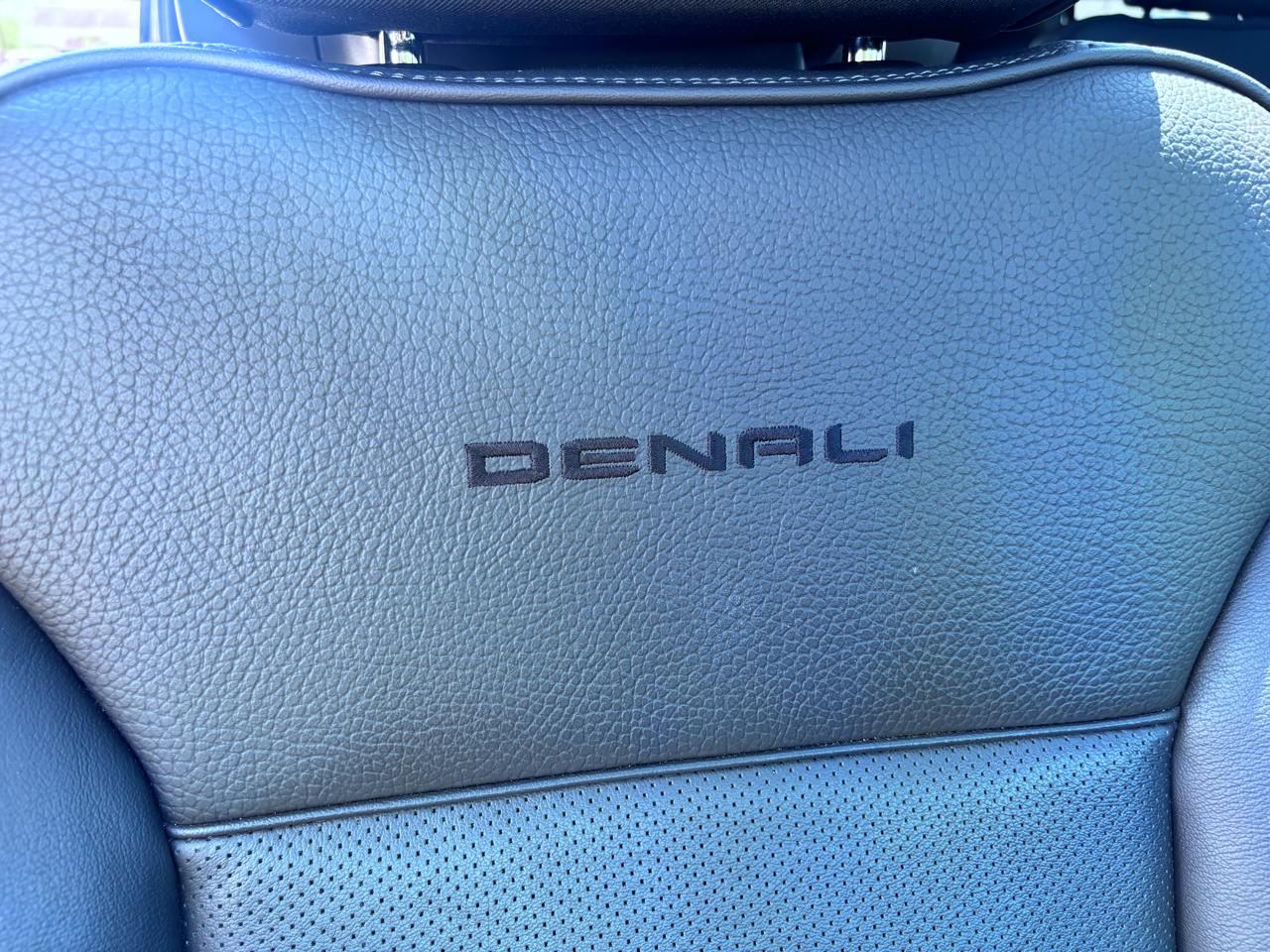 GMC Yukon 4WD 4dr Denali 2021