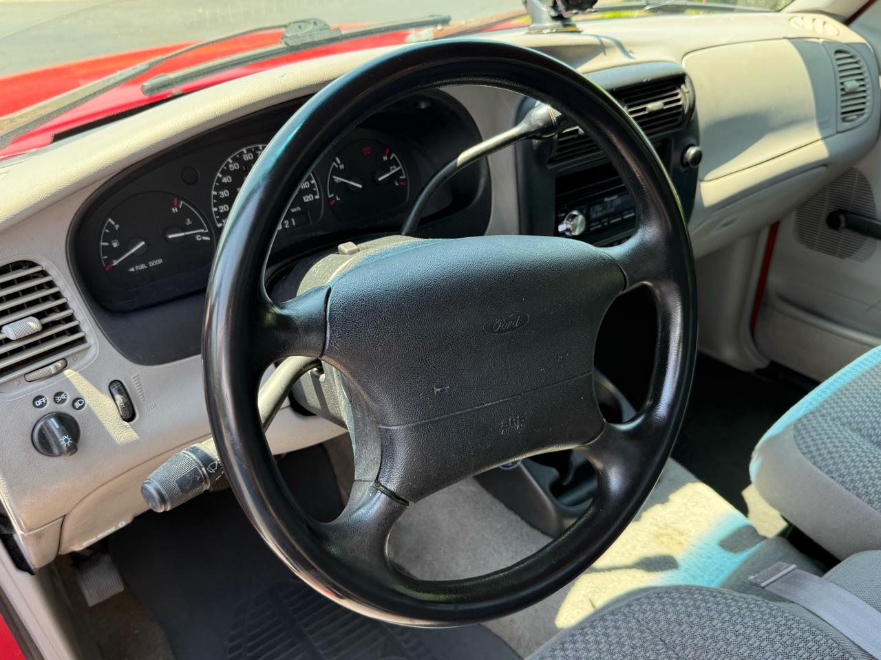 Ford Ranger Reg Cab 112" WB XLT 1998
