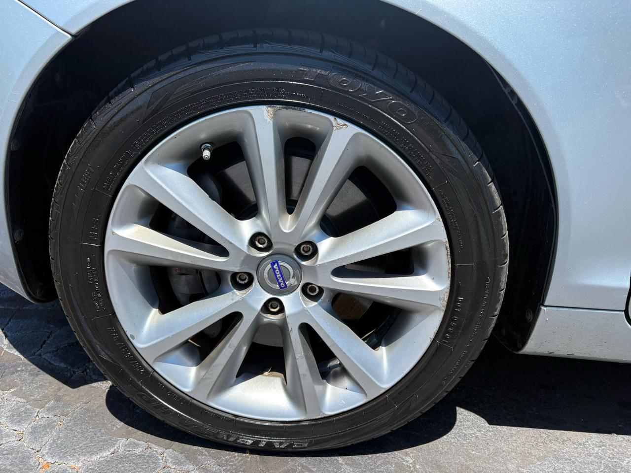 Volvo C70 2dr Conv Auto 2011