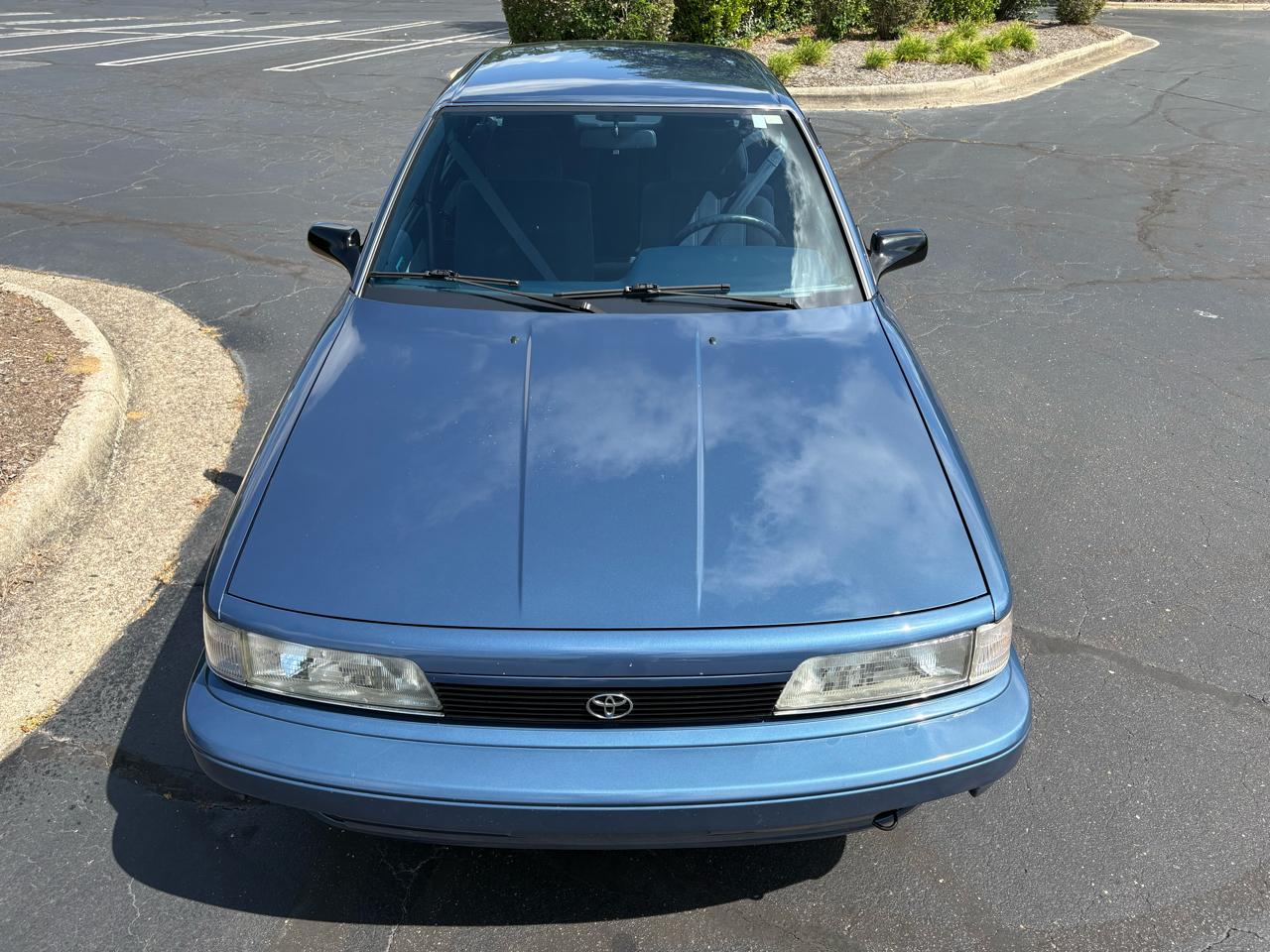 Toyota Camry 4dr Sedan DLX Auto 1991
