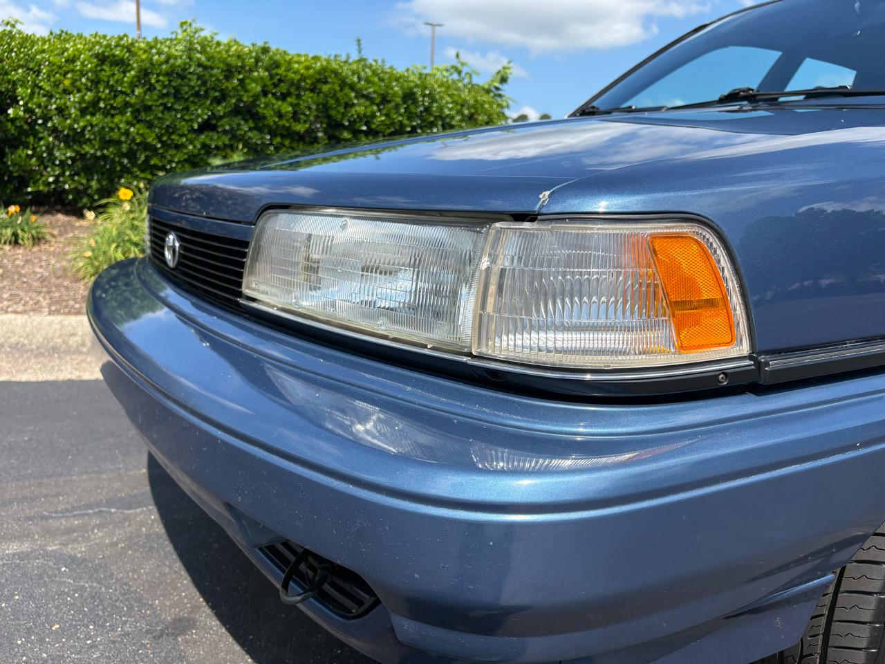 Toyota Camry 4dr Sedan DLX Auto 1991