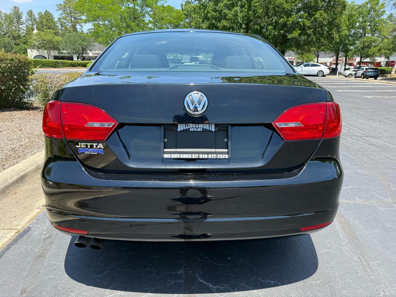Volkswagen Jetta Sedan 4dr Auto S 2014