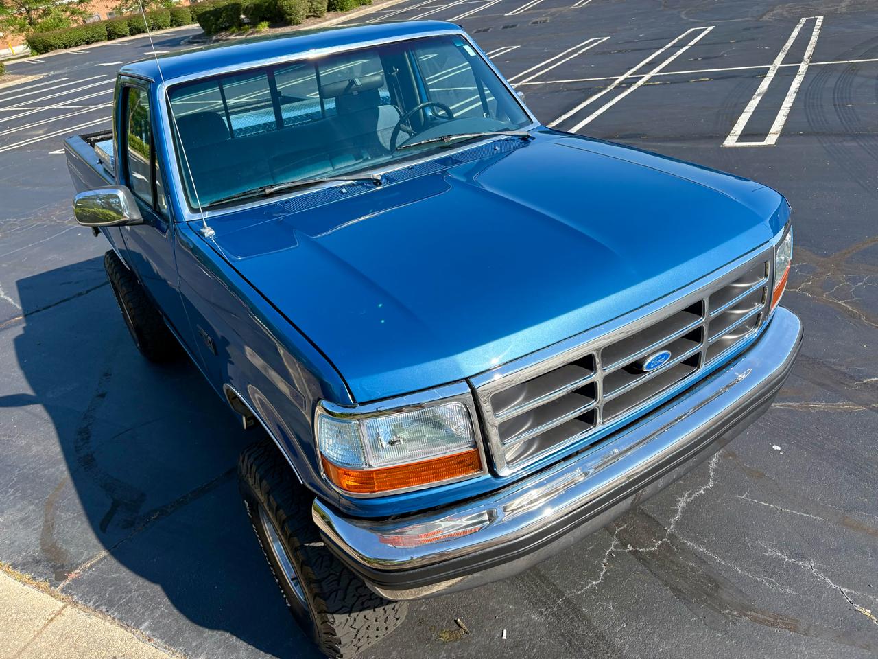 Ford F-150 Reg. Cab Short Bed 4WD 1992