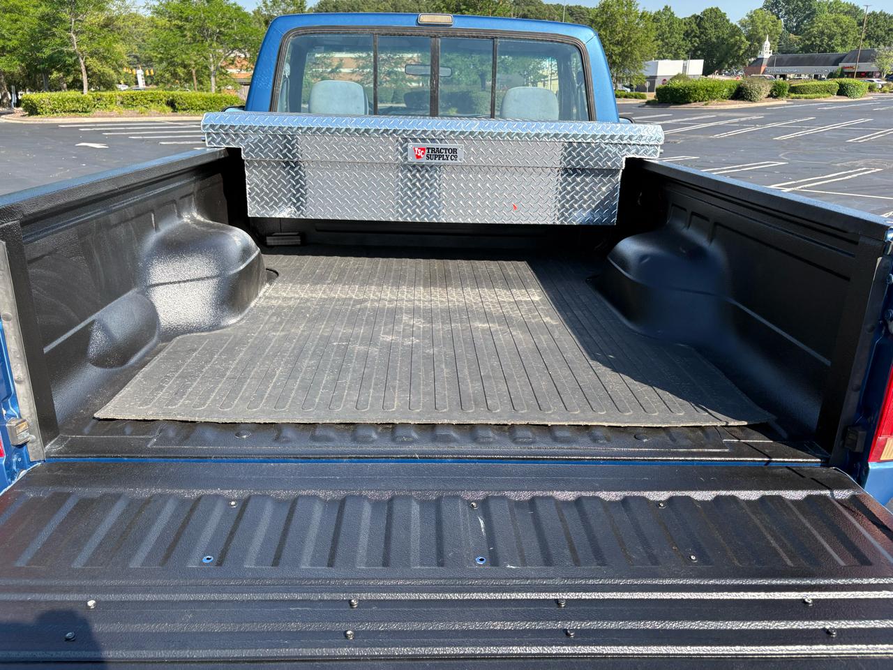 Ford F-150 Reg. Cab Short Bed 4WD 1992