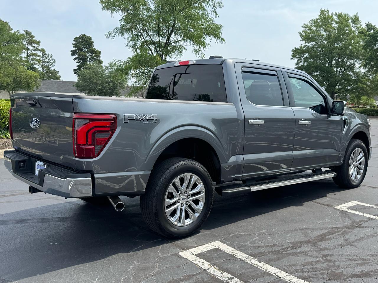 Ford F-150 4WD SuperCrew 139" Lariat 2024