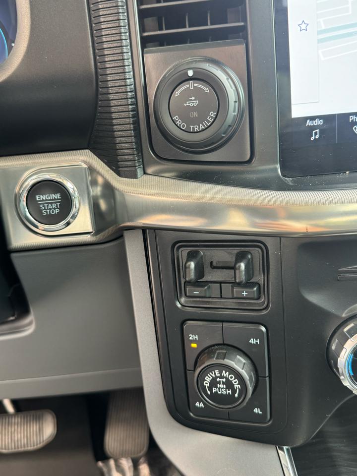 Ford F-150 4WD SuperCrew 139" Lariat 2024