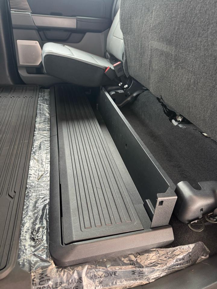 Ford F-150 4WD SuperCrew 139" Lariat 2024