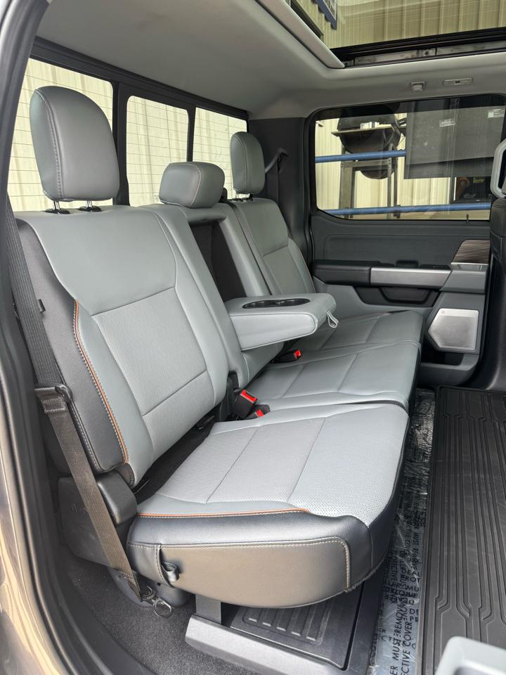 Ford F-150 4WD SuperCrew 139" Lariat 2024
